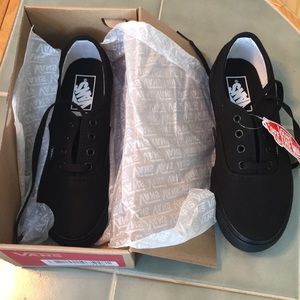 VANS Authentic Lo Pro sneakers. Brand new!
